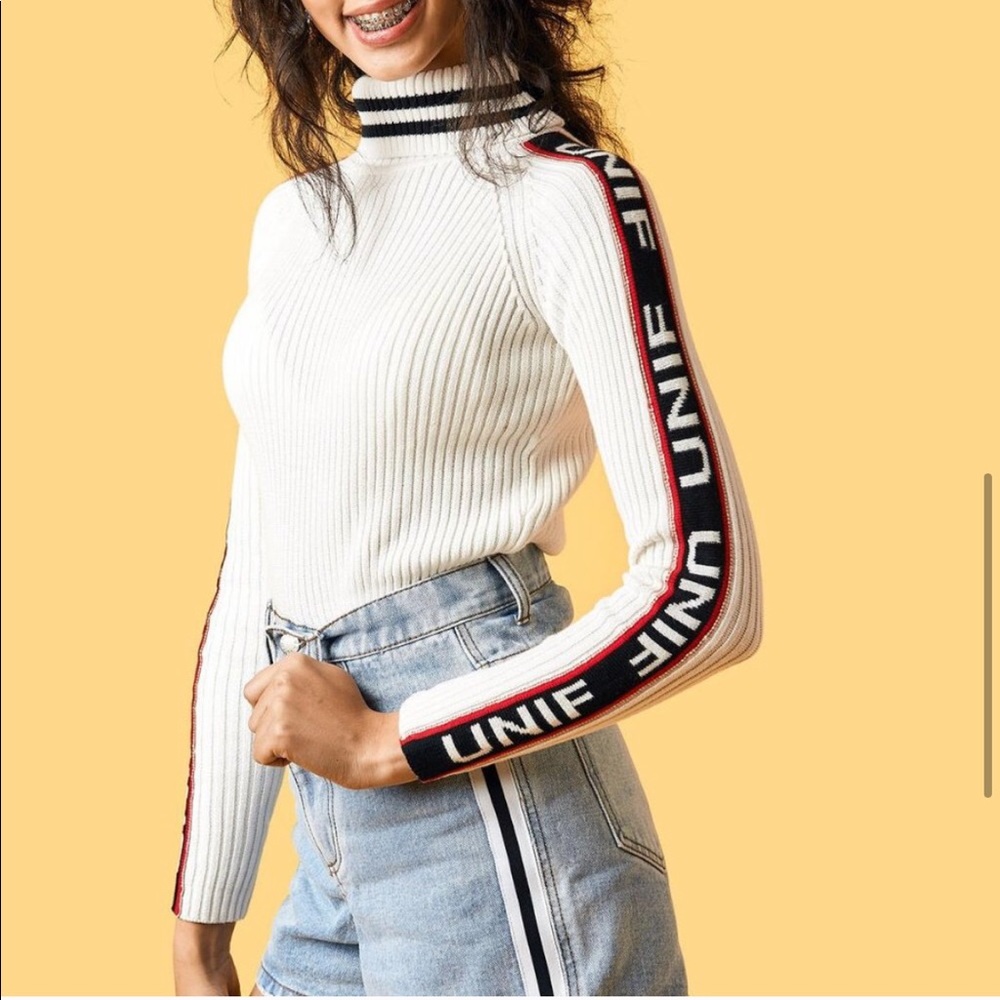 UNIF Cropped Top Badsport White Turtleneck Sweater - Picture 3 of 13